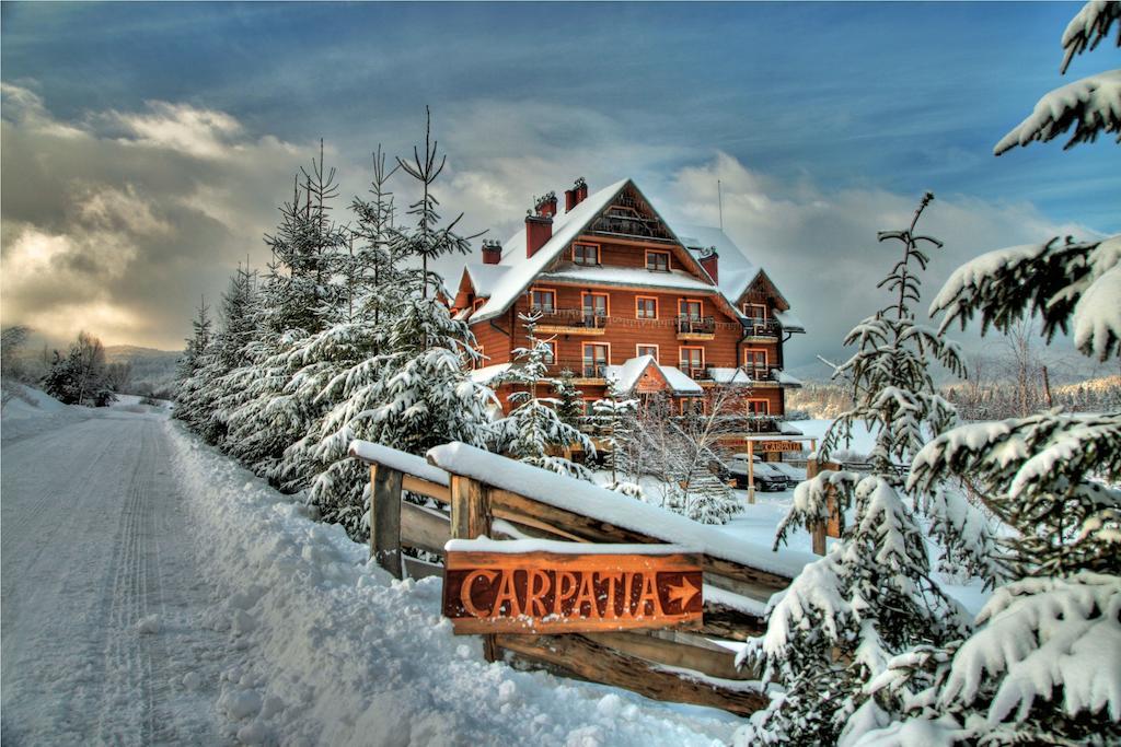 Hotel Carpatia Bieszczadzki Gosciniec Ветлина Экстерьер фото